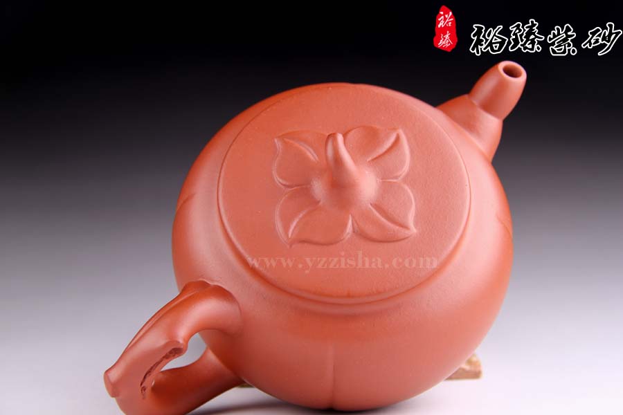 尹怀清水泥柿缘三点一线