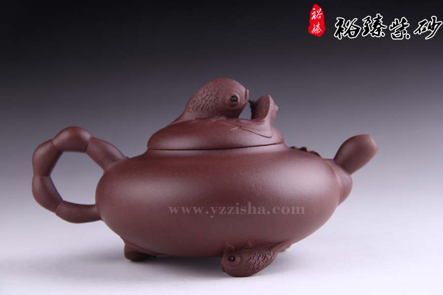 赵丽娟紫泥金鱼壶（5条）反面