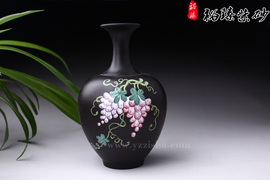 宜兴紫砂黑朱泥彩绘花瓶图3
