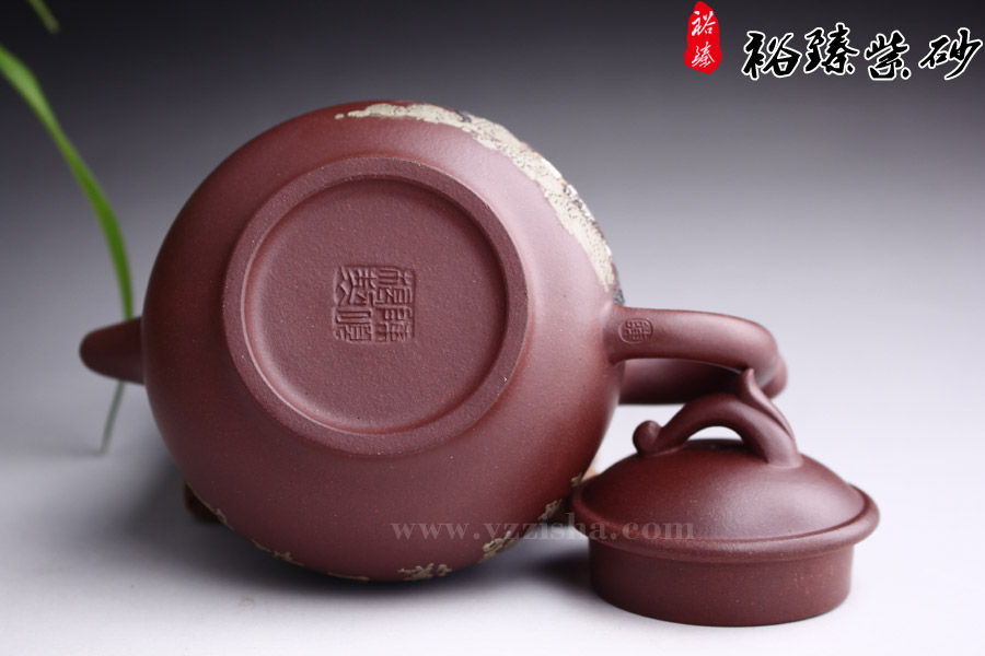 陈顺根原矿紫砂泥绘如玉壶壶盖图