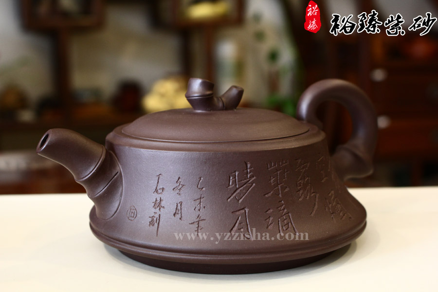 尹杏军原矿紫泥一品竹段壶 侧面图