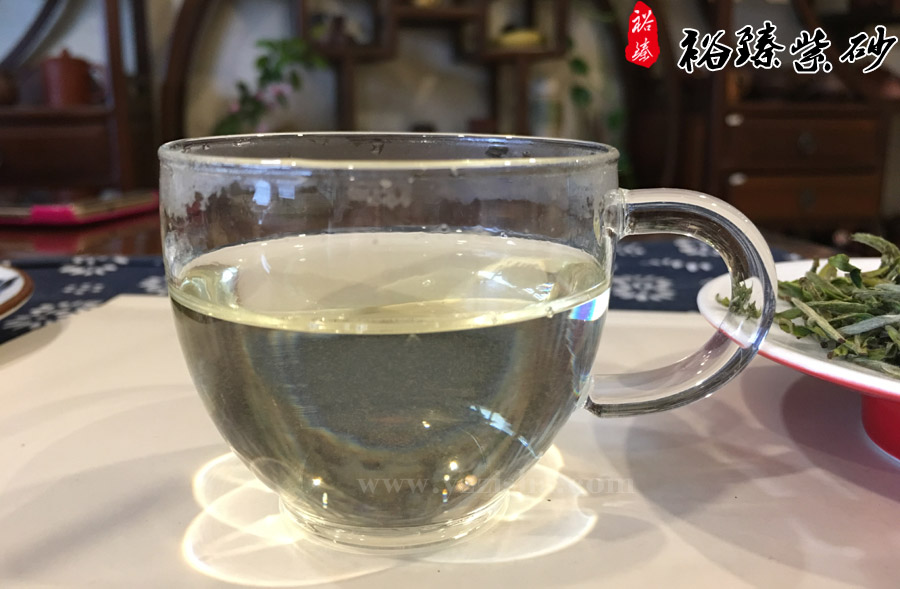2017年黄山毛峰原生态新茶茶汤