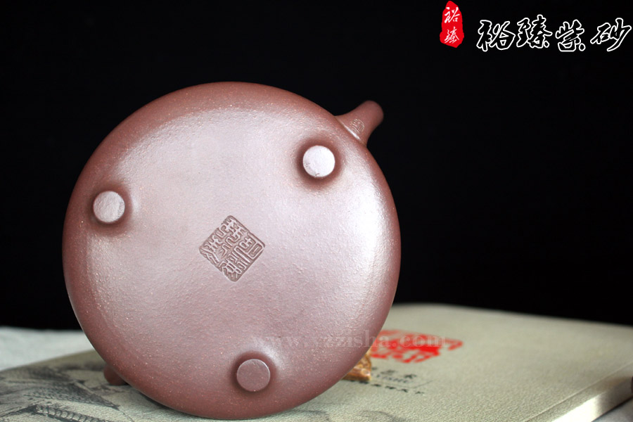 胡丽琴子冶石瓢紫砂壶壶底