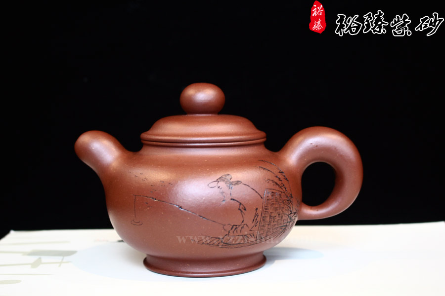 尹怀碧泉壶采用清水泥制作