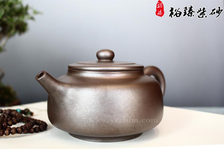 李娅窑变圆曲紫砂壶壶嘴