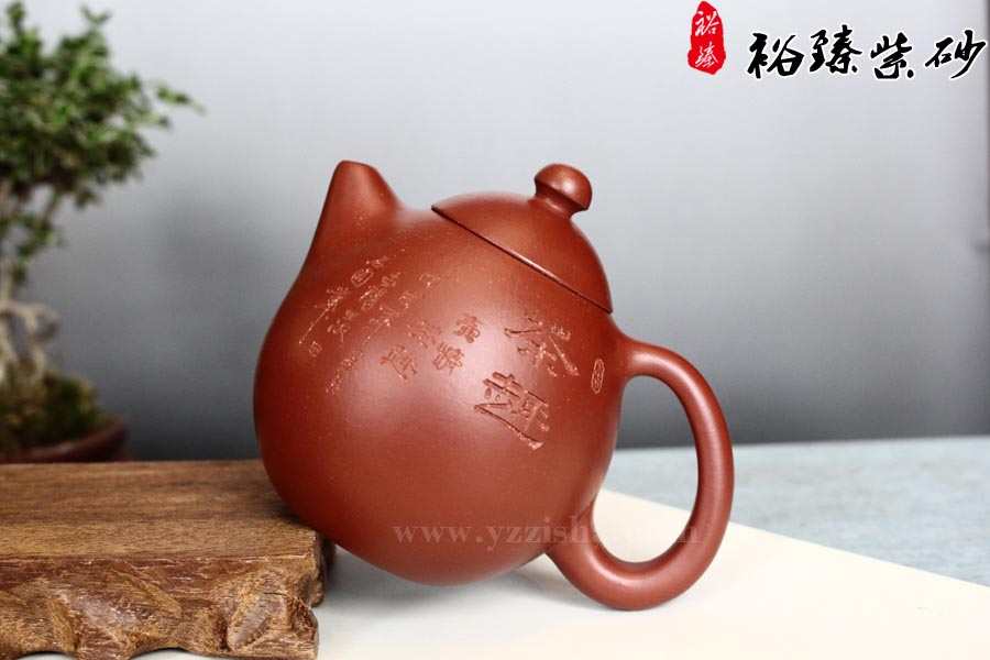 高工陈顺根龙旦壶侧面