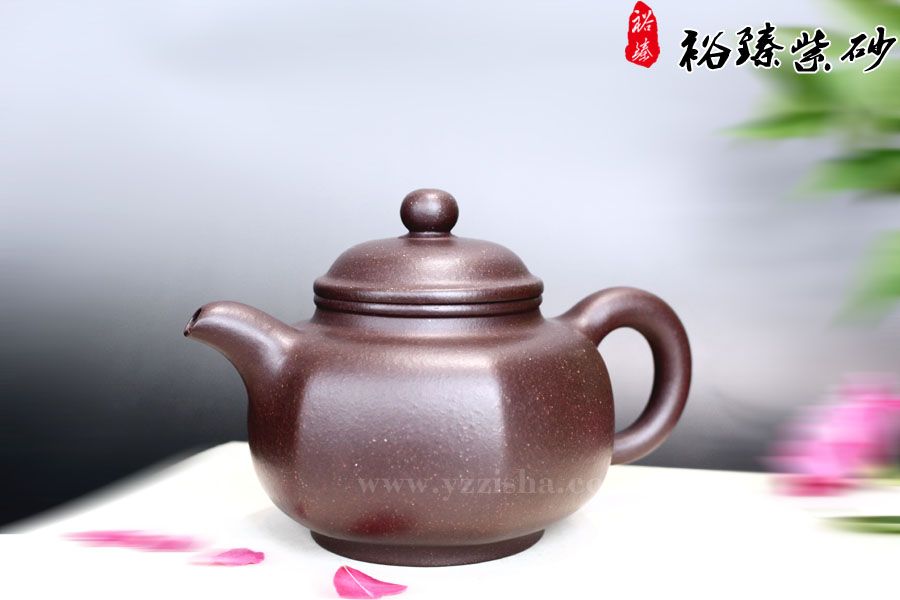 红砂紫泥掇只壶壶侧面